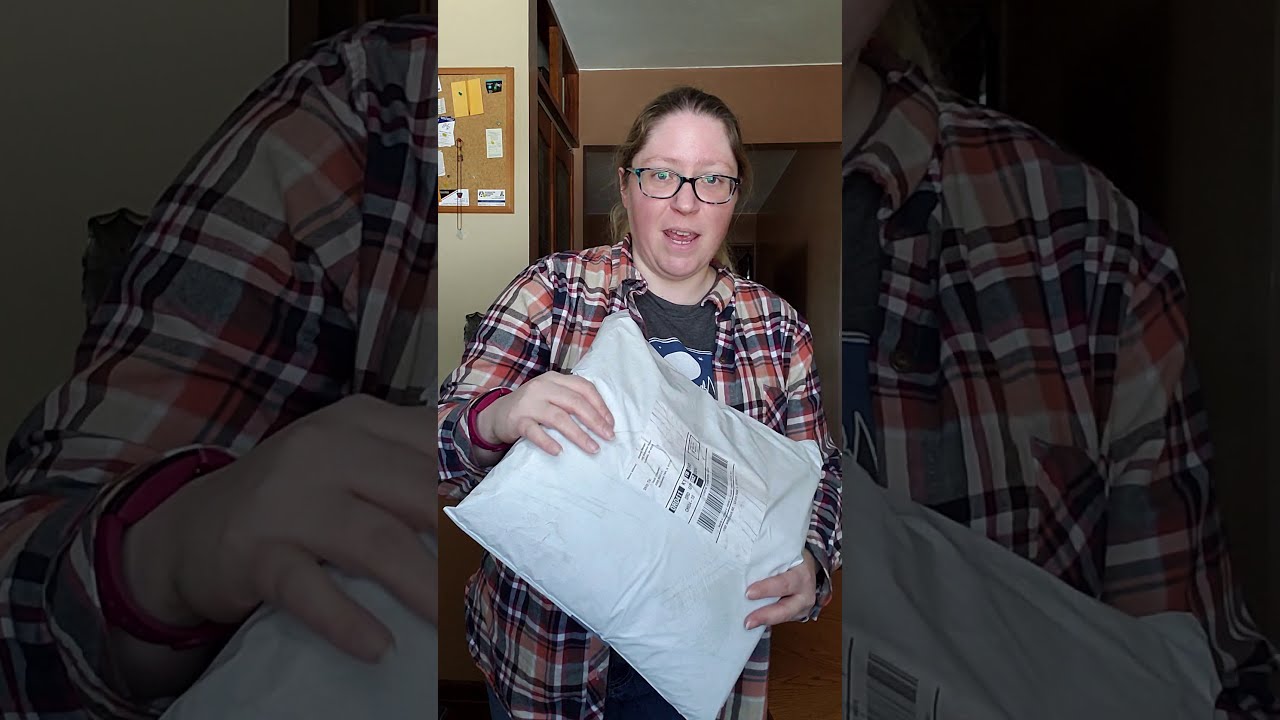 Connecting Threads unboxing, quilt kit