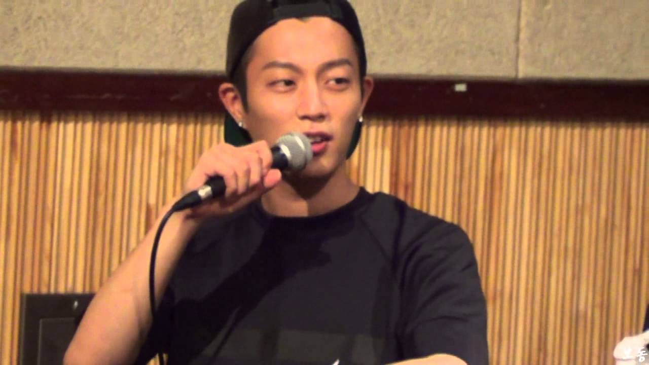 140724 대전팬싸인회 수다떠시는 윤리다님과 양마리오 :-)