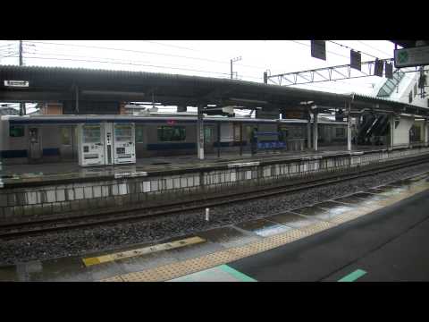 E531系到着と651系通過