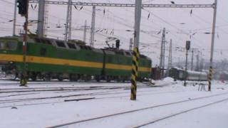 Lokomotivy dvojičky 131 015-0 a 131 016-9  ve Valašském Meziříčí 12.2.2010