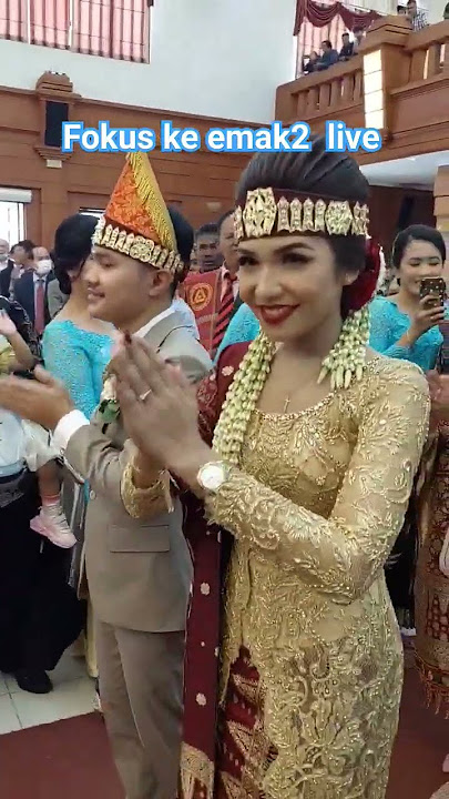 detik pertama_emak2 live pada saat pengantin masuk #youtubeshorts#videoshort#bataktoba