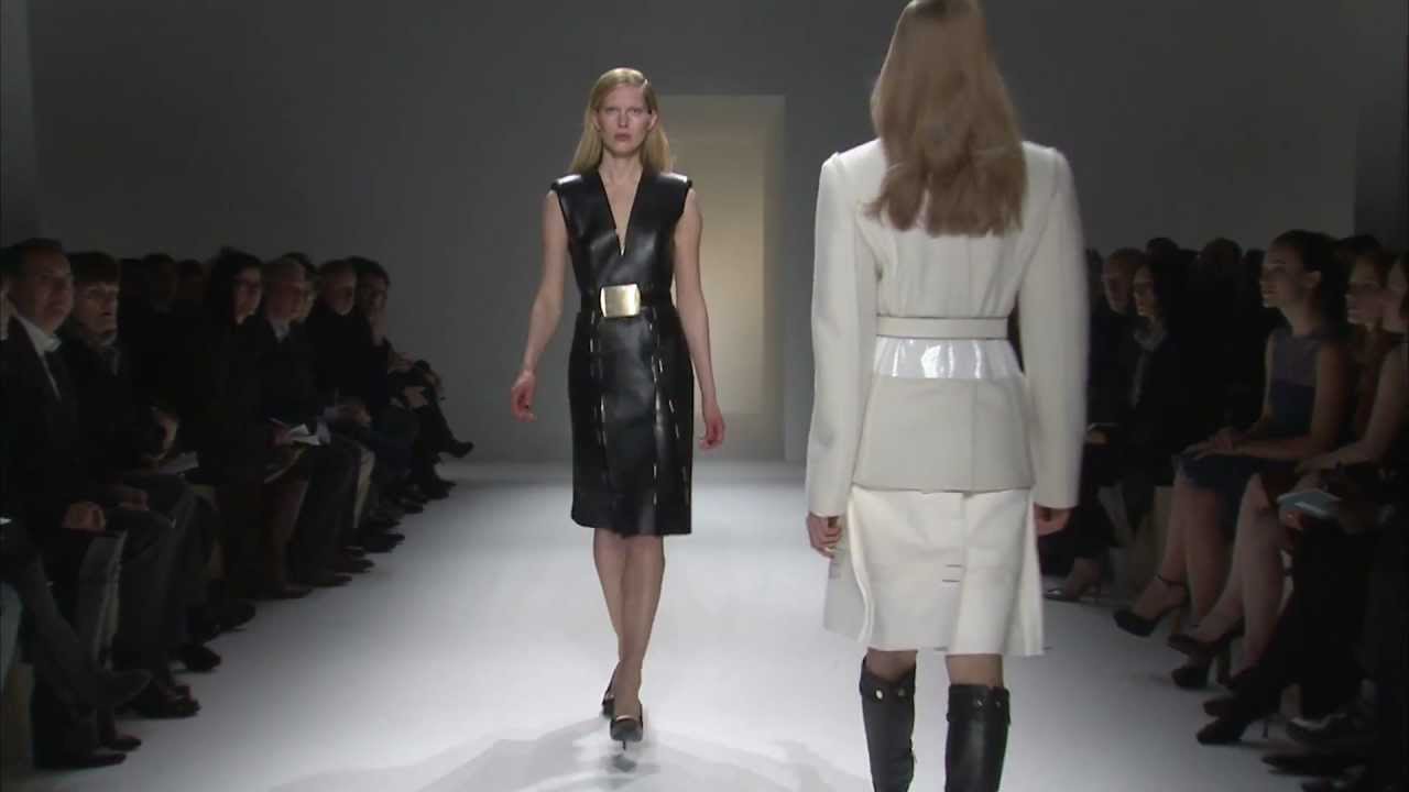 Calvin Klein Collection Women's Fall 2013 Runway Show