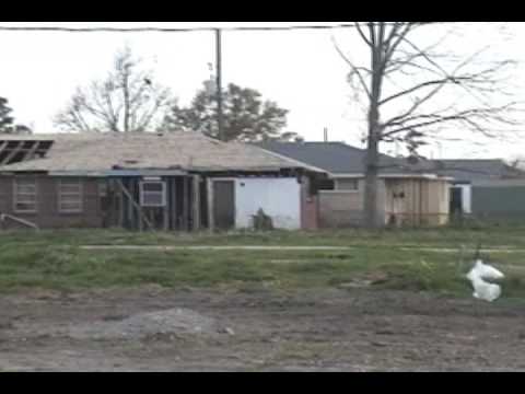 HCC New Orleans 09: Lower 9th Ward Brad Pitt House...