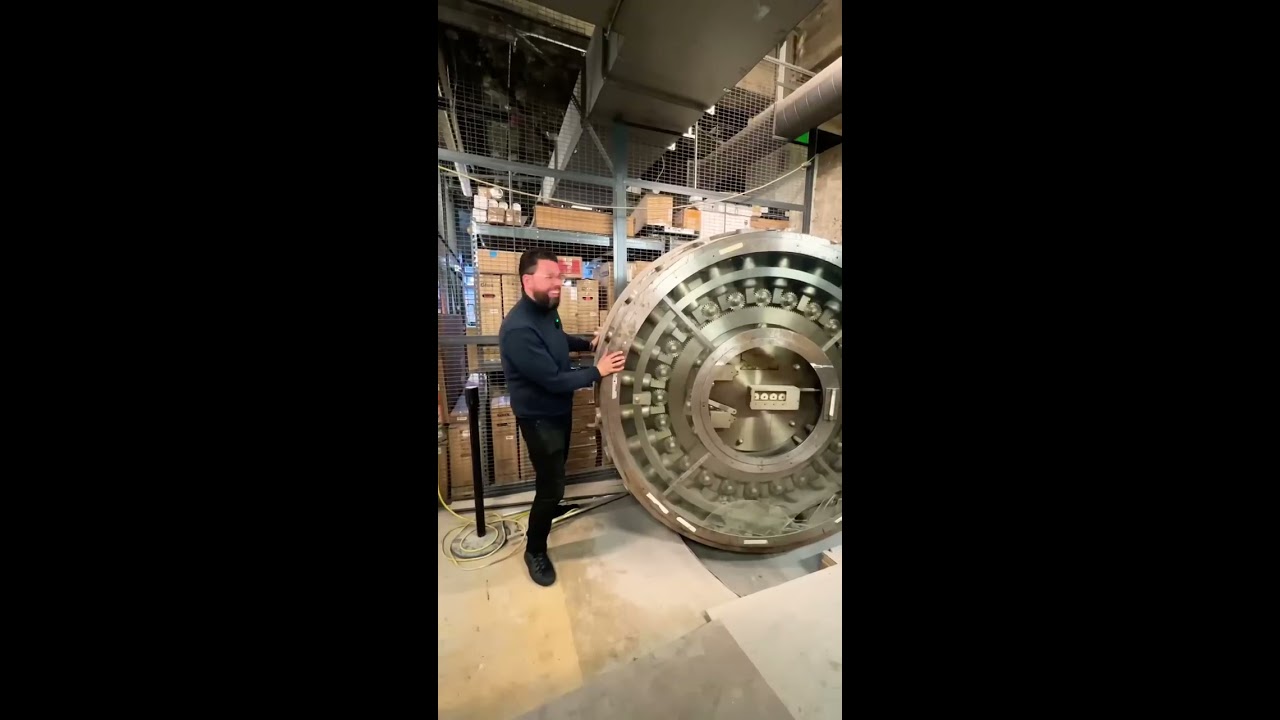 Inside The Bank Vault Hidden Under Empire State Building