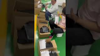 SAT-18F Employees packaging products #machine #otdr #vfl #opm