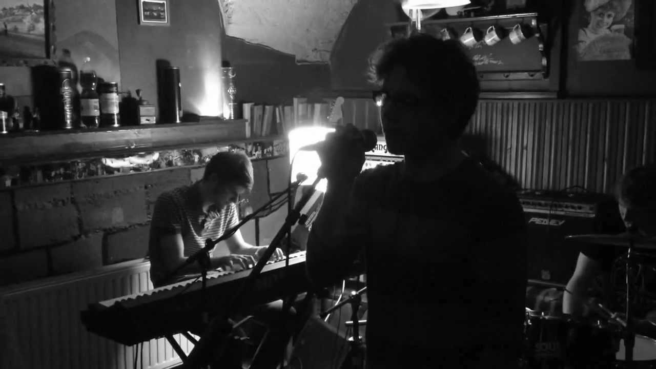 Watch Filou - Müde (Live) on YouTube Watch Filou - Müde (Live) on YouTube