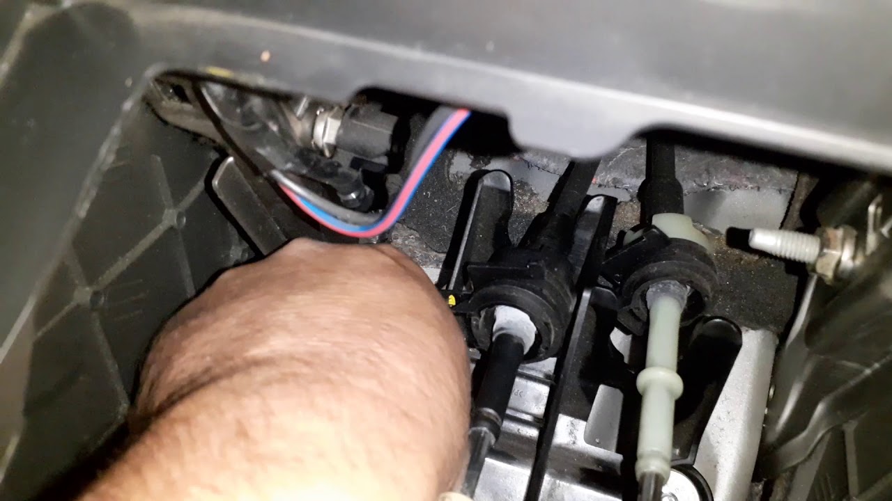 Troca do Reparo da Alavanca de Marchas do Novo Ford Ka.