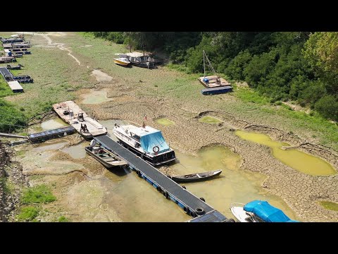 Siccità, situazione critica lungo il Po: a Torricella (Parma) barche in secca - 30 giugno 2022