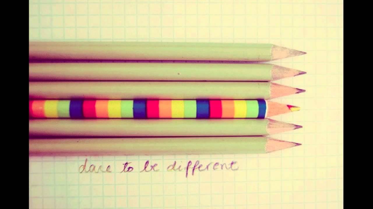 Different is beautiful. Афоризмы про цветные карандаши. Цитаты цветными карандашами.