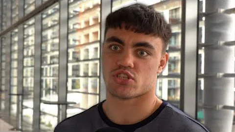 COLDEST HARD STARE IN BOXING Mark Dickinson REACTS...