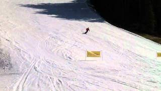 20110325 Erich fährt Ski 3