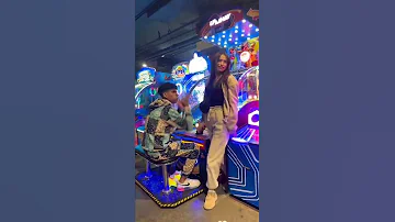 خارجين عشان نتبسط حنين Haneenhena 