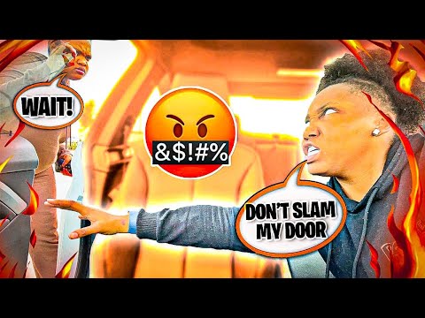 Video SLAMMING THE DOOR PRANK ON FIANCE!! *HILARIOUS* - youtube