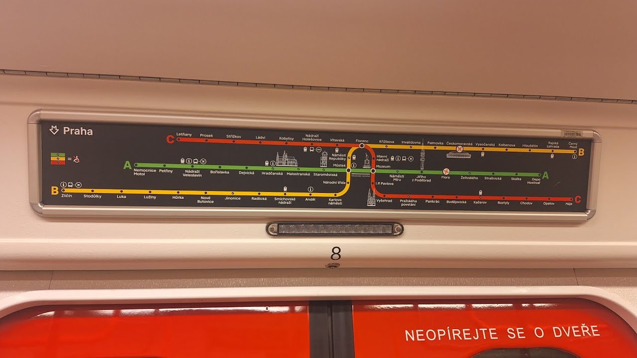 Průjezd metrem A uzavřenou stanicí Flora v obou směrech. 6.2.2026