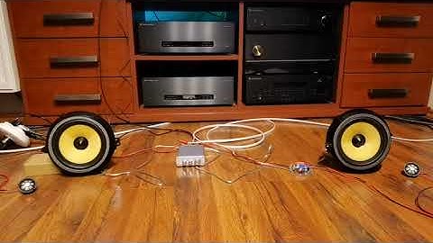 Bowers & Wilkins B&W set of Jaguar car speakers sound demo 2