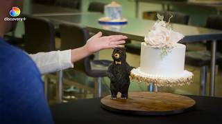 Can Greek Glamour And Rustic Charm Unite In One Cake | Cake Hunters S3 E1 | discovery+ India
