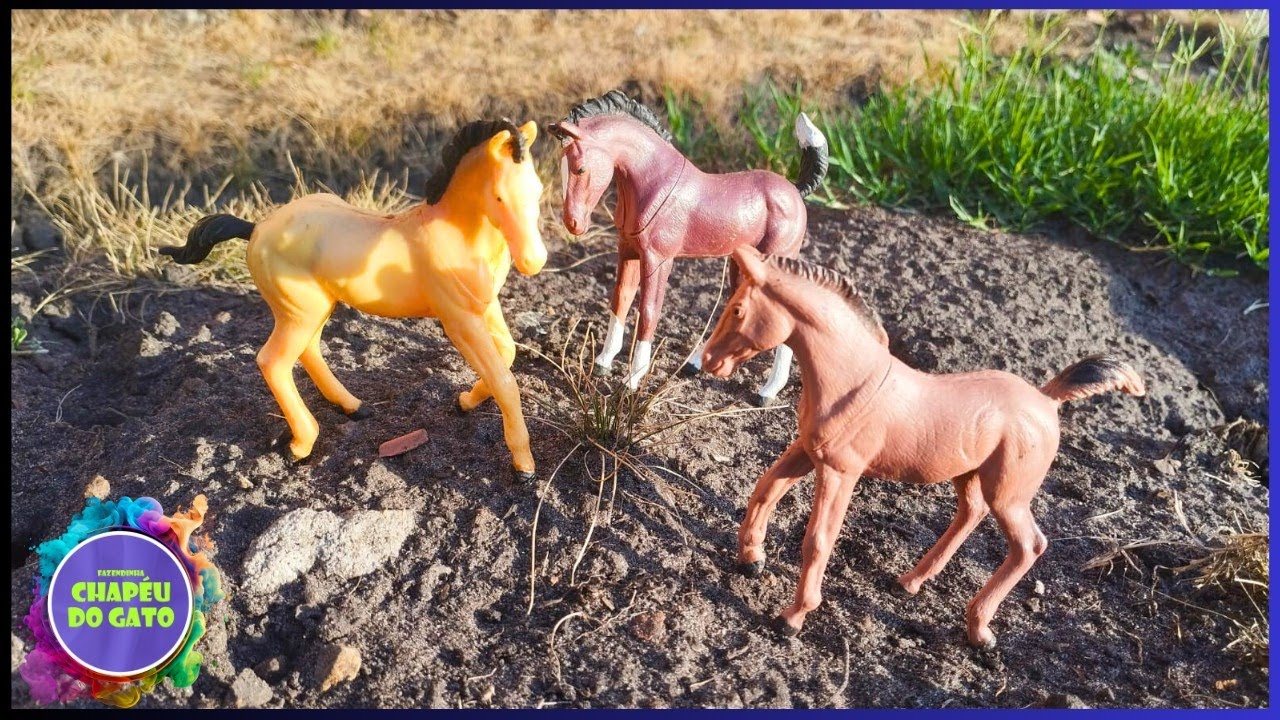 Fazenda de Brinquedo NOVOS POTROS NO CAMPO