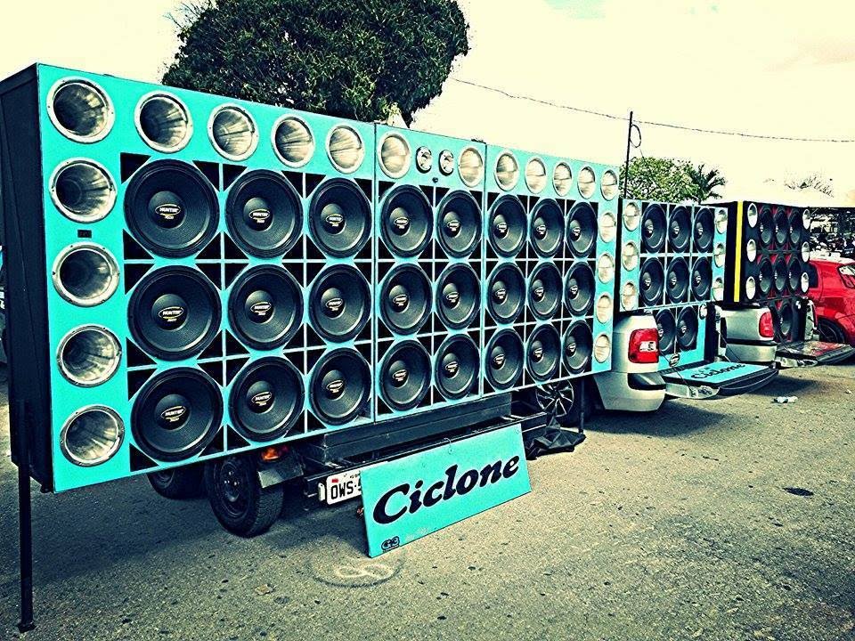 Mc Douglas- Ciclone Som 2015 (Hunter Auto Falantes)