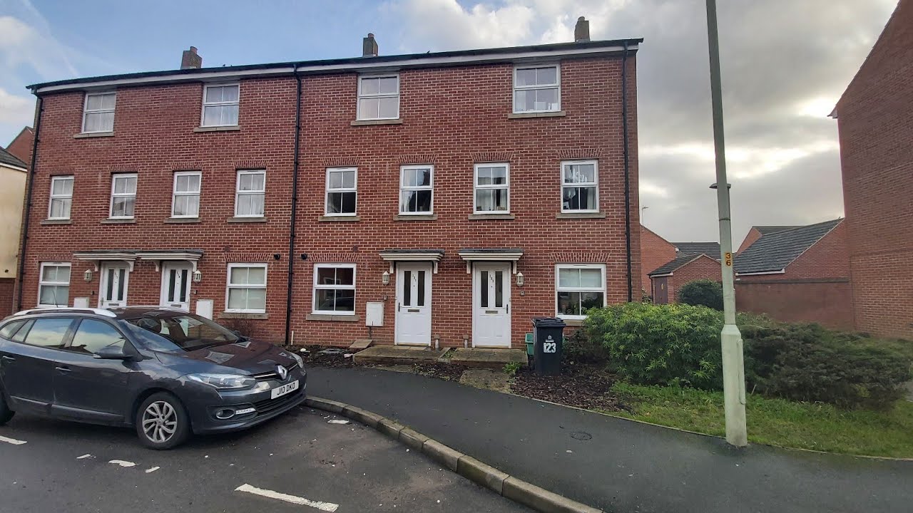 Thatcham Avenue, Kingsway, Gloucester YouTube