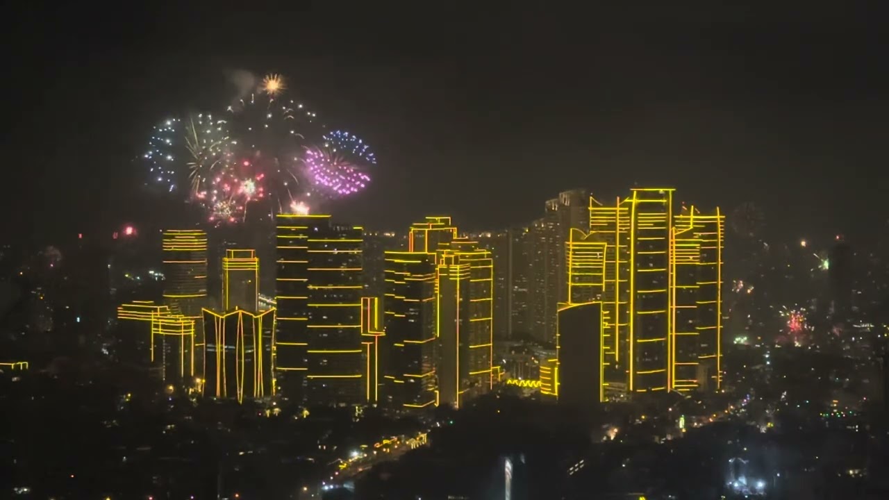 2025 Rockwell Center Makati New Years Eve Fireworks Display 