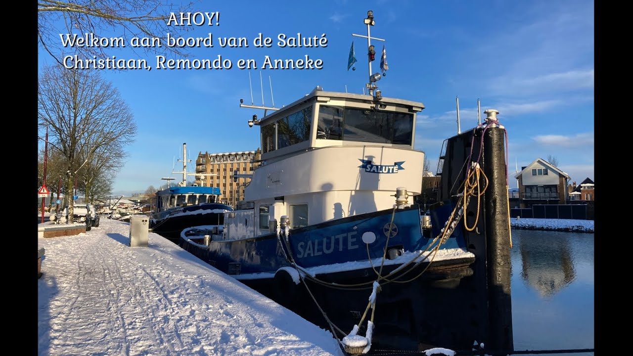 #130 Ik vaar met duw sleepboot mee om brug te laden voor transport over water, leuk ervaring rijker 