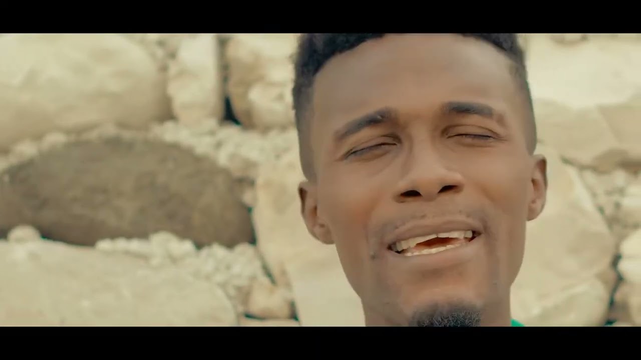 Alo by Bobmendy & Olison