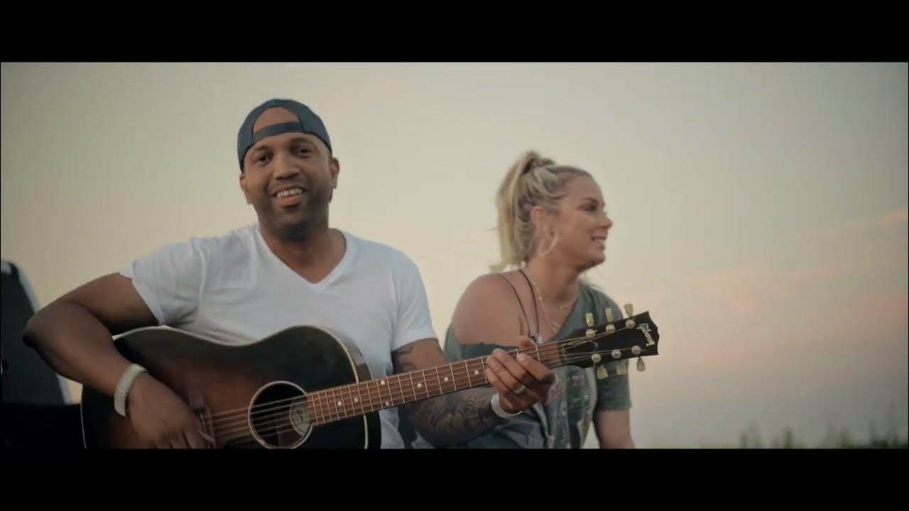 New Country Songs | Coffey Anderson - Tailgate (Music Video) New Country Songs | Coffey Anderson - Tailgate (Music Video)