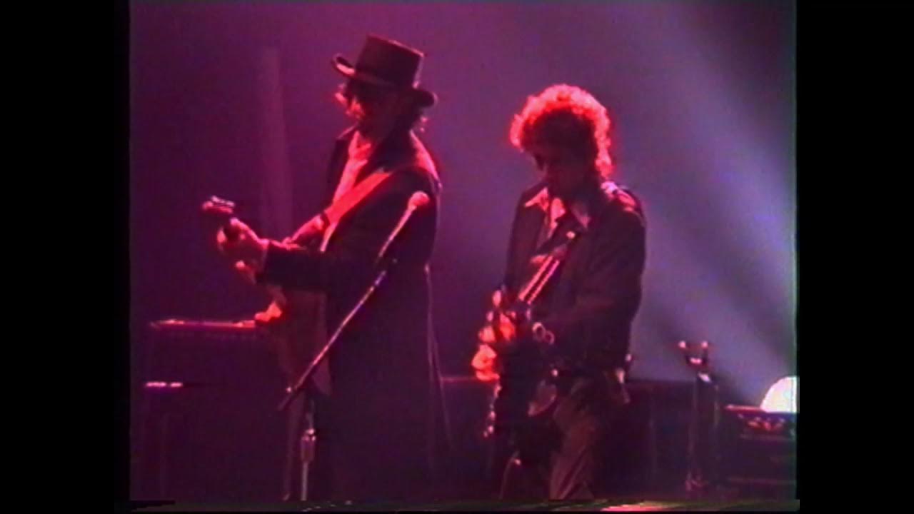 Bob Dylan — Shelter From The Storm / Mr. Tambourine Man. Brixton