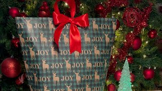 🎄❄️🧑🏻‍🎄  How to wrap a BLANKET 🎁- ❄️🎄 Merry Christmas 🌟 #christmas #giftwrapping