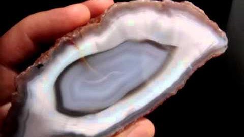 Agate parallax effect