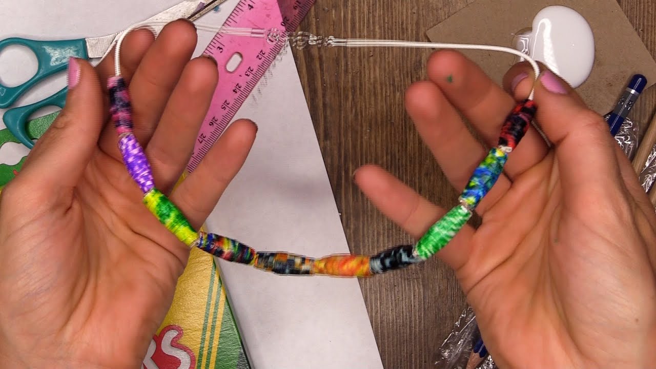 Paper beads with markers and glue! - Virtual McArt 