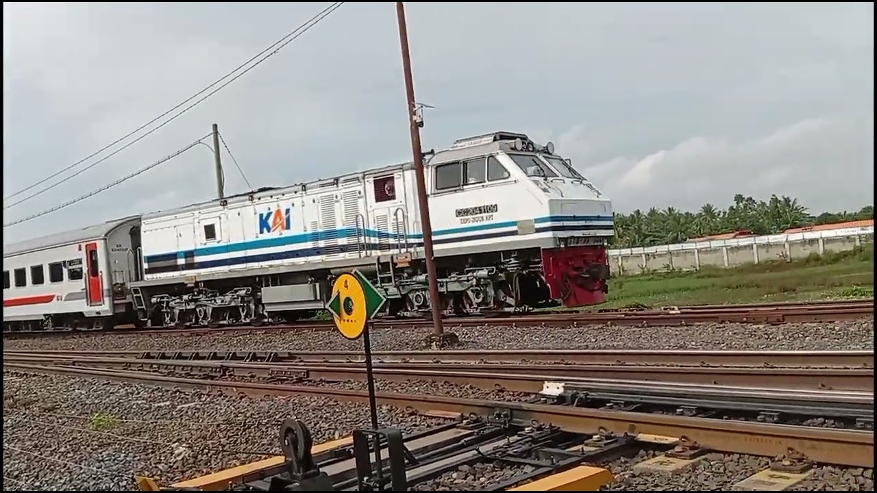 Selamat Tinggal Lokomotif CC 206 Ke Pulau Jawa