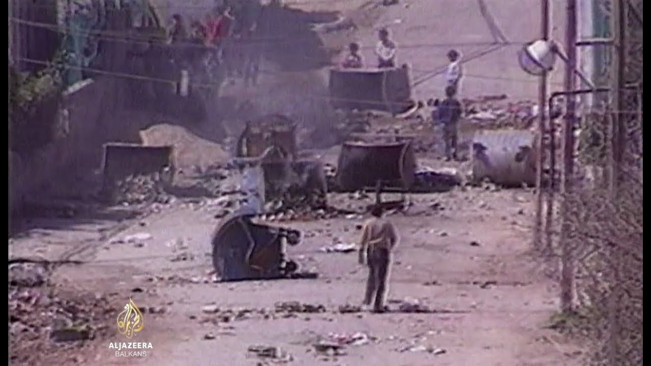 الفلسطينيون يحيون الذكرى الخامسة والعشرين لمجزرة مسجد الخليل