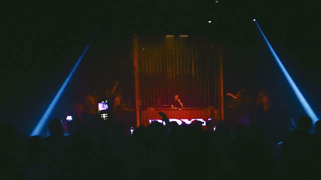 TECHNO[RAVE] ROXY PRAGUE