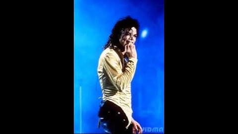 EDIT MICHAEL JACKSON WANNA BE STARTIN SOMETHIN LIVE ROTEDAMM (30,JUNE,1992)