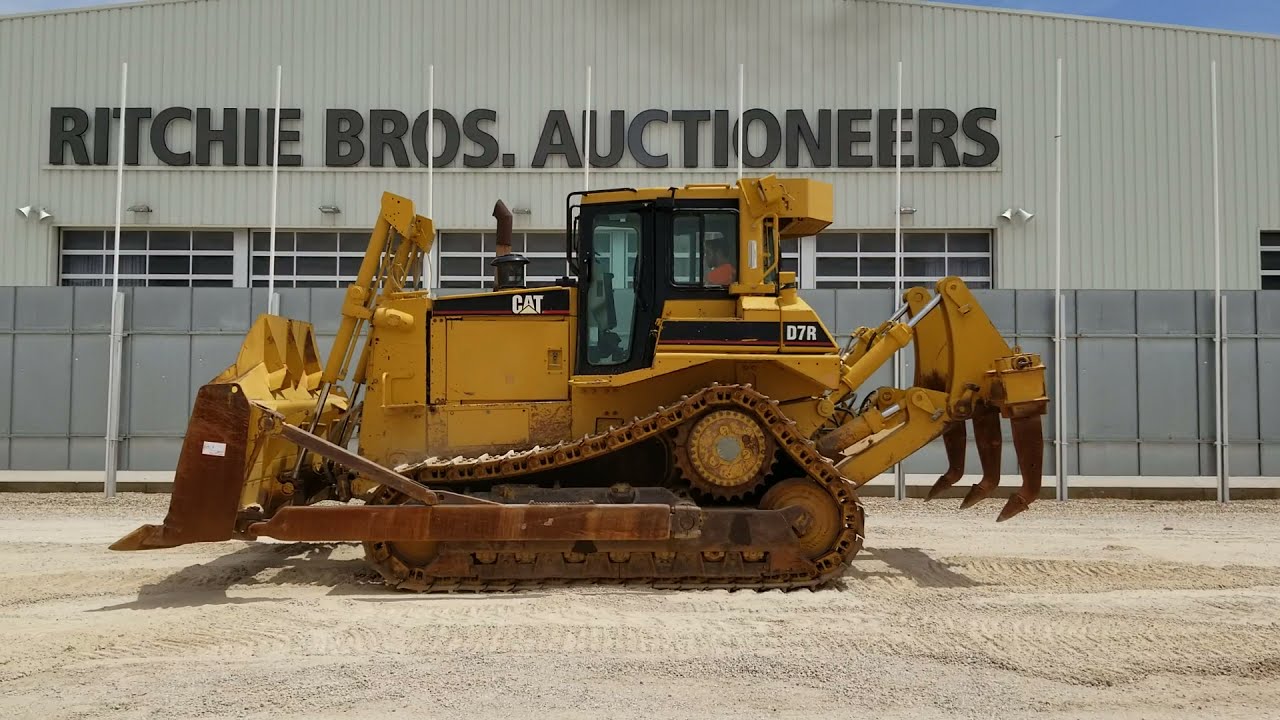 Crawler Tractor for sale- 2004 Cat D7R Series II | Ritchie Bros Ocaña, ESP, 10/06/2021