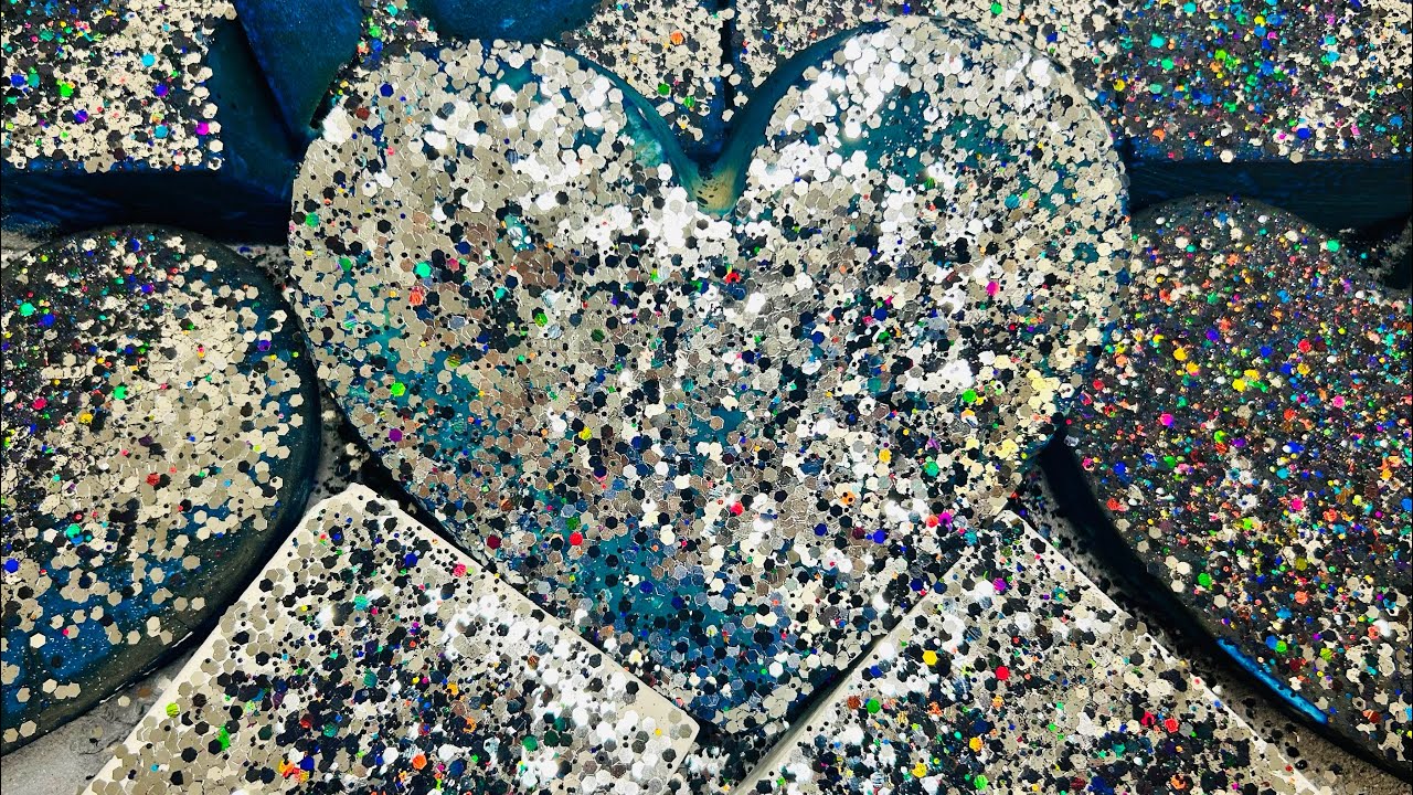 Bright Blue Dyed Gym Chalk and Sparkle Reforms 🐳🩶