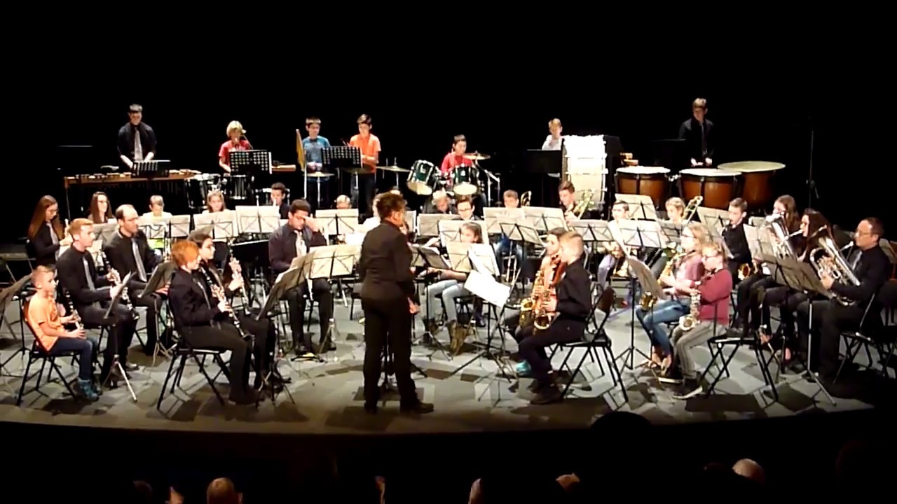 01 Predators of the Deep - Edward Kennedy