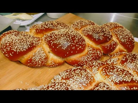 וִידֵאוֹ: איך מכינים בצק ללחם