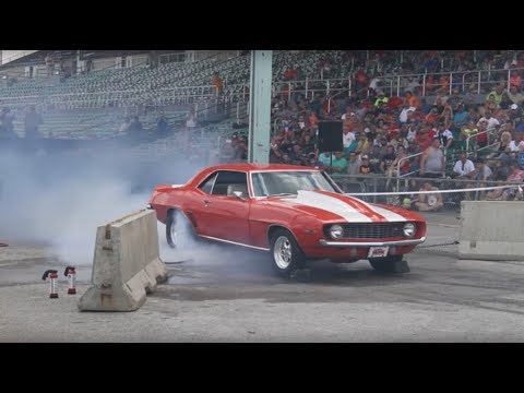 Camaro burnout at the Street Machine Nationals!