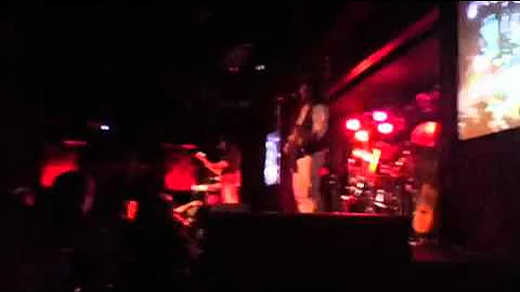 Almost Queen - Somebody To Love