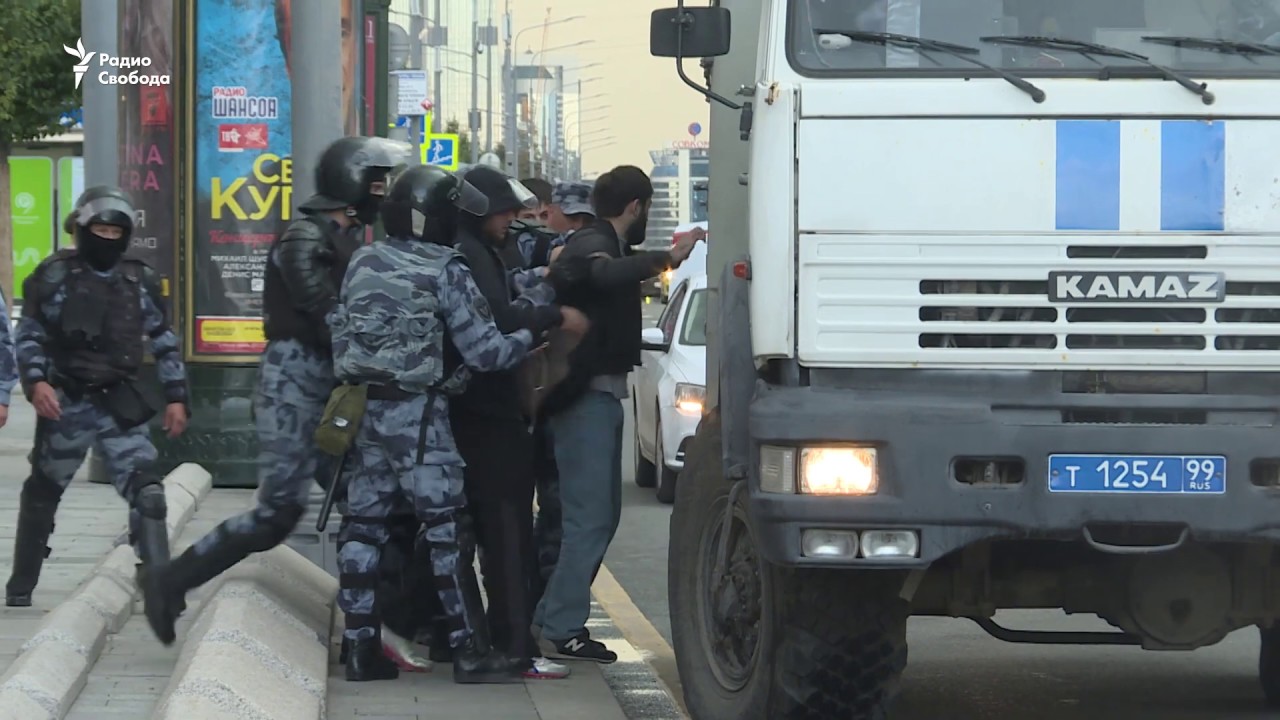 Кусюк руководит задержаниями на Новом Арбате