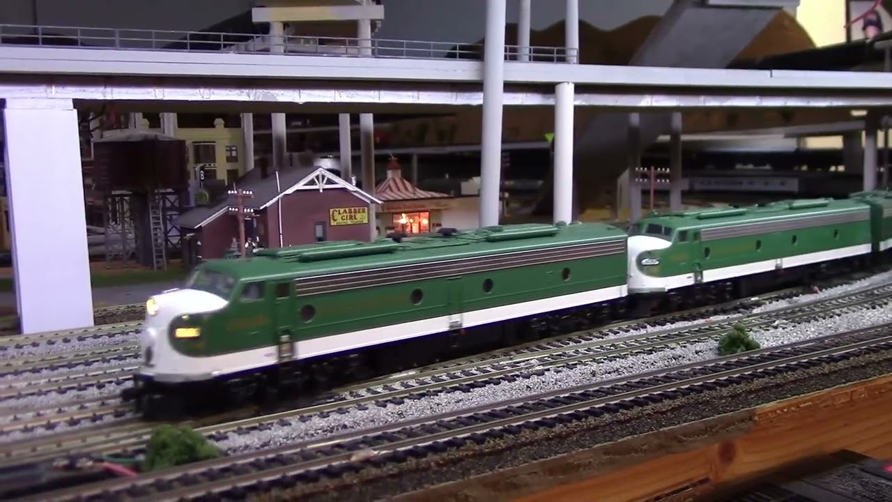 EMD E Units Galore on the layout