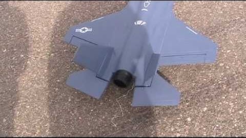 Hobby Lobby Thrust Vectoring F-35 RC Jet Model (Part 1)