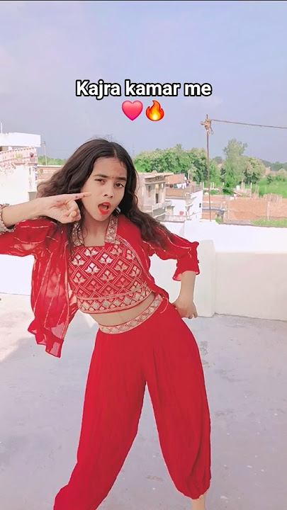 Kara kamar me🔥❤️ #arvindakelakallu #bhojpuridance #trendingshorts #ytviralshorts #crazydancer