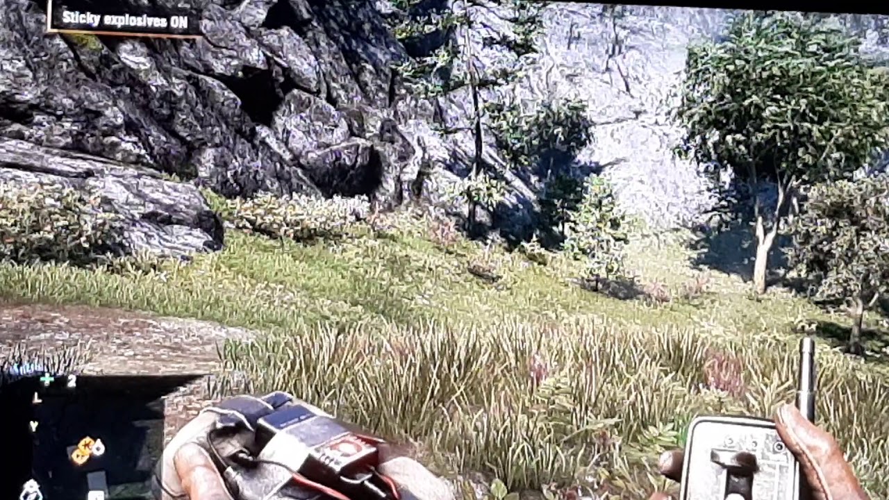 FarCry4 PS4 turn sticky gernades on and C4 sticky on