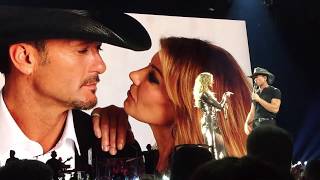 9-1-2017 Tim McGraw & Faith Hill. It's Your Love. Chicago Allstate arena.