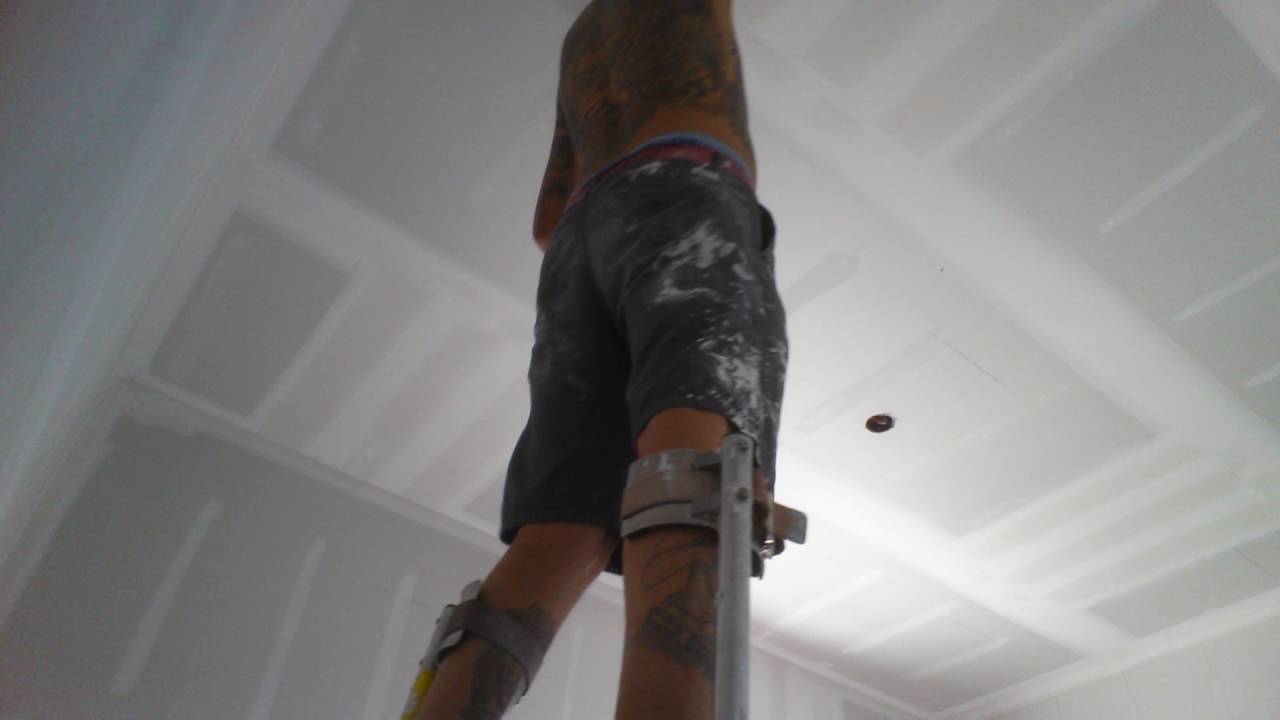 Spotting screws,    ;) second coat   ;)