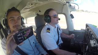 Cessna 172 landing wonderboom airport screenshot 4