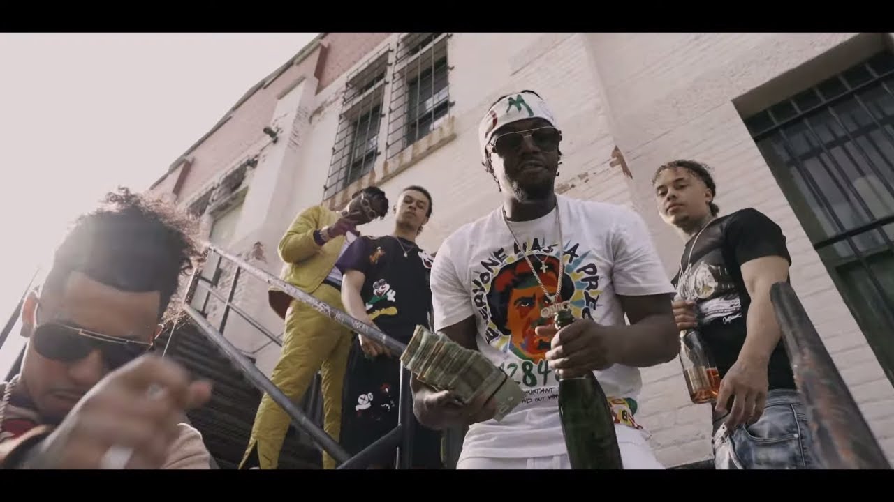 Flamez - Get It In (Official Music Video) auf YouTube ansehen Flamez - Get It In (Official Music Video) auf YouTube ansehen